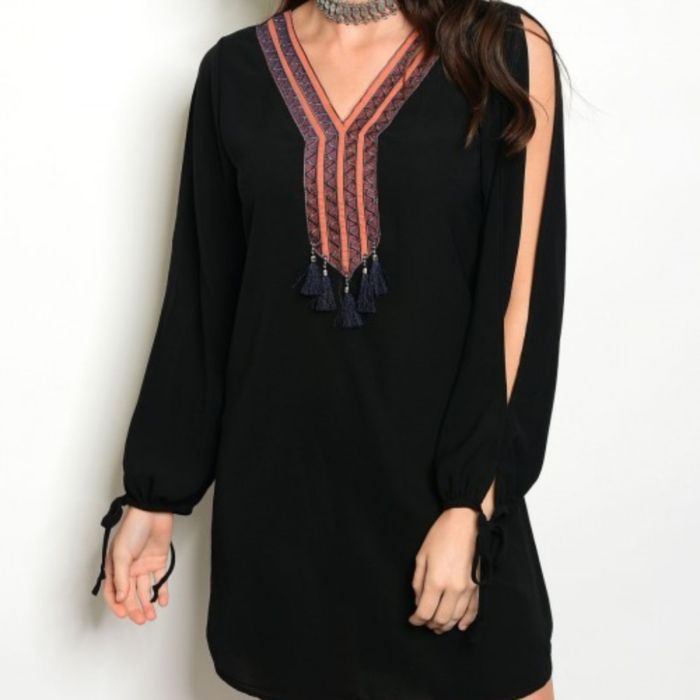 BLACK DRESS